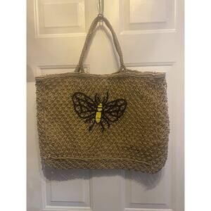 American & Beyond Bee Macrame Tote